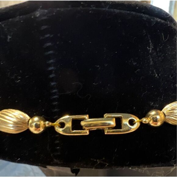 Vintage 1980s Napier Necklace | Gold Tone & Spacer Beads - Picture 5 of 9